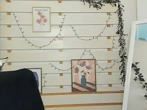 Josephine Kiss online show from 21, 11, 2025