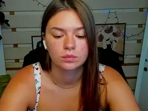Josephine Kiss online show from 24, 6, 2026