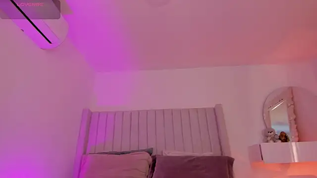 Shelynna azzul online show from 21, 2, 2026