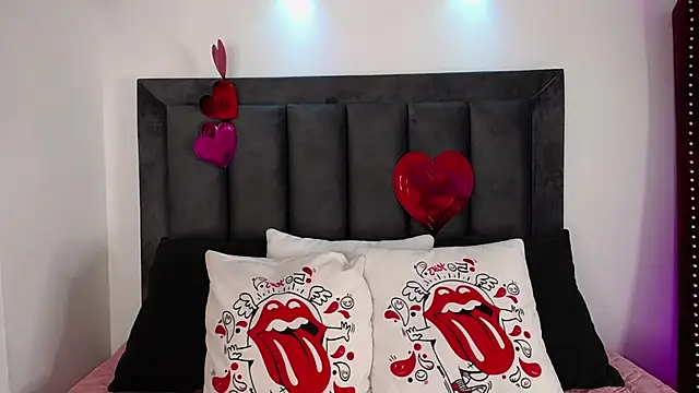 Tifanny Sweett online show from 20, 2, 2025