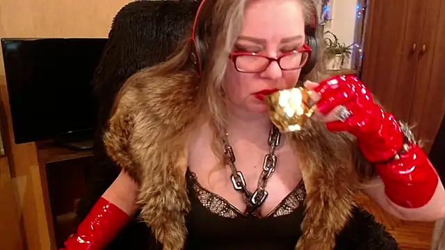 Miss Tress online show from 27, 2, 2025