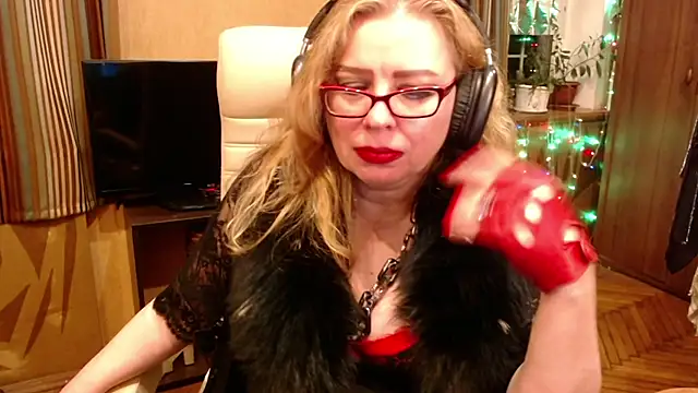 Miss Tress online show from 6, 6, 2026