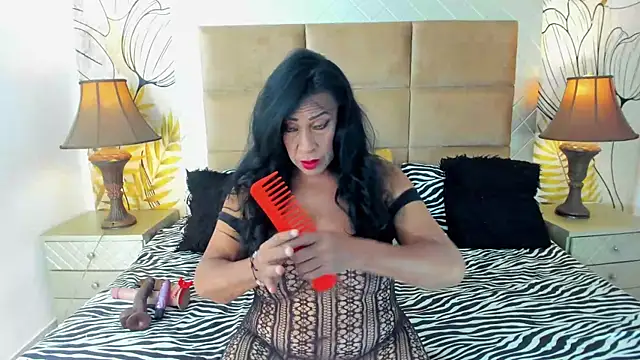 Snapshot of Lustfultshot chatting on 23, 11, 2025 Lustfultshot online show from 23, 11, 2025