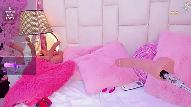 SenniaBella online show from 17, 1, 2025