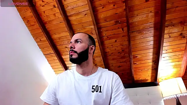 Tom Bailey online show from 1, 11, 2025