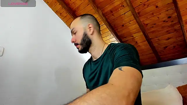 Tom Bailey online show from 4, 12, 2025