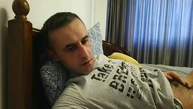 Snapshot of stevenpit chatting on 1, 1, 2025 stevenpit online show from 1, 1, 2025