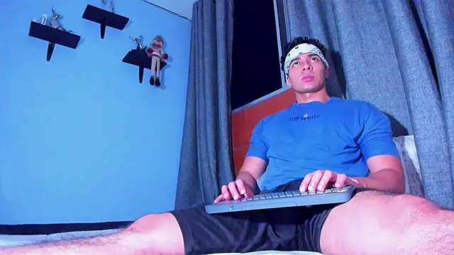Stefann salvatoree online show from 19, 1, 2025