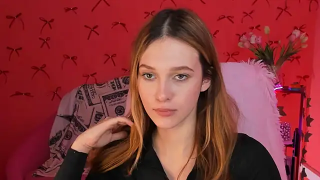 LolaLemona online show from 6, 3, 2025