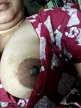 cuteyqueen online show from 5, 1, 2025