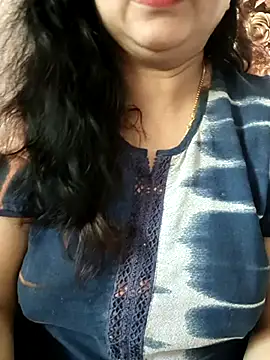 cuteyqueen online show from 7, 3, 2025