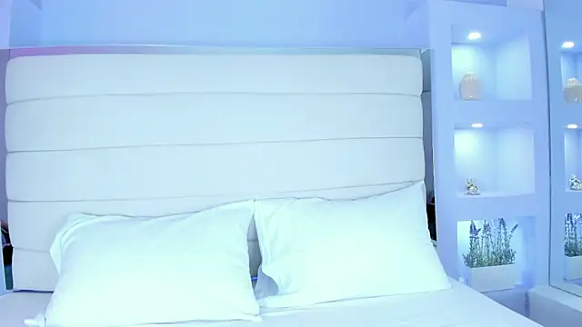 JessyEvans online show from 24, 2, 2025