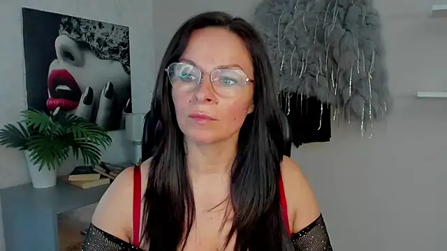 HelenLuxx online show from 23, 3, 2025