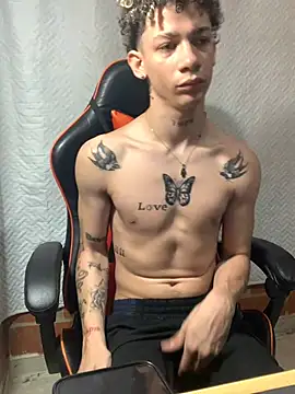 Snapshot of mateodeamjo chatting on 15, 12, 2024 mateodeamjo online show from 15, 12, 2024