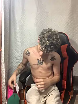 Snapshot of mateodeamjo chatting on 19, 12, 2024 mateodeamjo online show from 19, 12, 2024