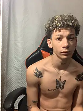 Snapshot of mateodeamjo chatting on 19, 12, 2024 mateodeamjo online show from 19, 12, 2024