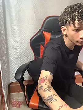 Snapshot of mateodeamjo chatting on 19, 12, 2024 mateodeamjo online show from 19, 12, 2024