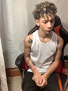 Snapshot of mateodeamjo chatting on 20, 12, 2024 mateodeamjo online show from 20, 12, 2024