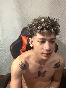 Snapshot of mateodeamjo chatting on 2, 1, 2025 mateodeamjo online show from 2, 1, 2025