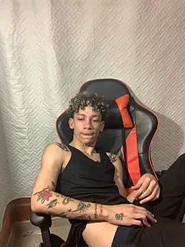 Snapshot of mateodeamjo chatting on 6, 1, 2025 mateodeamjo online show from 6, 1, 2025