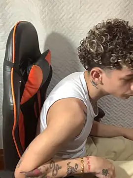 Snapshot of mateodeamjo chatting on 8, 1, 2025 mateodeamjo online show from 8, 1, 2025