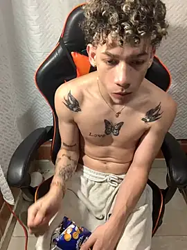 Snapshot of mateodeamjo chatting on 11, 1, 2025 mateodeamjo online show from 11, 1, 2025