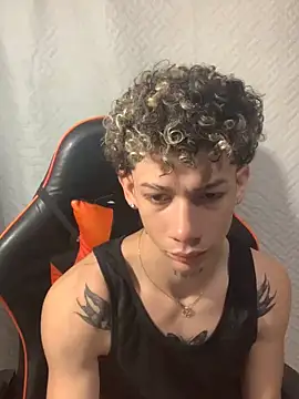 Snapshot of mateodeamjo chatting on 14, 1, 2025 mateodeamjo online show from 14, 1, 2025