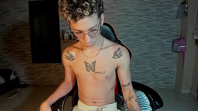 Snapshot of mateodeamjo chatting on 24, 9, 2025 mateodeamjo online show from 24, 9, 2025