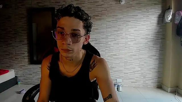 Snapshot of mateodeamjo chatting on 5, 10, 2025 mateodeamjo online show from 5, 10, 2025