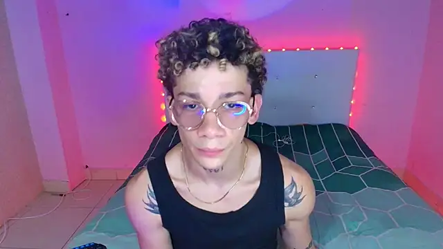 Snapshot of mateodeamjo chatting on 14, 10, 2025 mateodeamjo online show from 14, 10, 2025