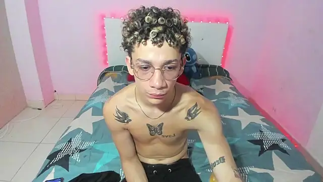 Snapshot of mateodeamjo chatting on 16, 10, 2025 mateodeamjo online show from 16, 10, 2025