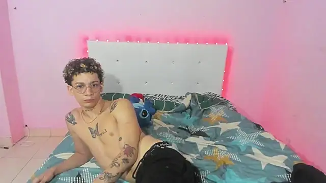 Snapshot of mateodeamjo chatting on 17, 10, 2025 mateodeamjo online show from 17, 10, 2025