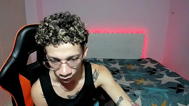 Snapshot of mateodeamjo chatting on 22, 10, 2025 mateodeamjo online show from 22, 10, 2025