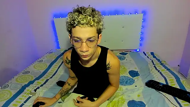 Snapshot of mateodeamjo chatting on 30, 10, 2025 mateodeamjo online show from 30, 10, 2025