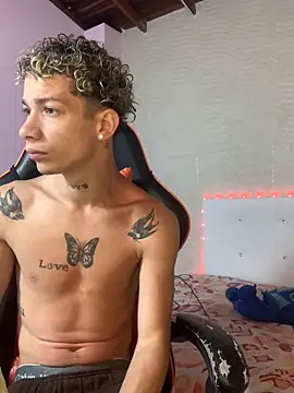 Snapshot of mateodeamjo chatting on 12, 11, 2025 mateodeamjo online show from 12, 11, 2025