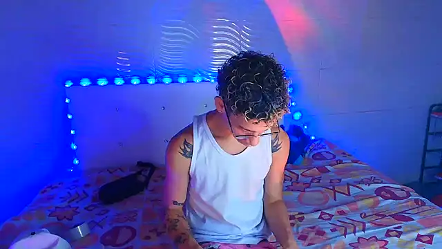 Snapshot of mateodeamjo chatting on 14, 11, 2025 mateodeamjo online show from 14, 11, 2025