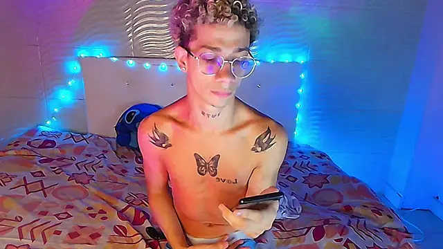 Snapshot of mateodeamjo chatting on 15, 11, 2025 mateodeamjo online show from 15, 11, 2025