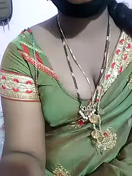 Snapshot of louise92 chatting on 9, 1, 2025 louise92 online show from 9, 1, 2025