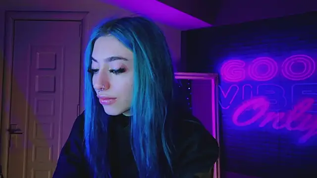 AriaVoss online show from 7, 1, 2025