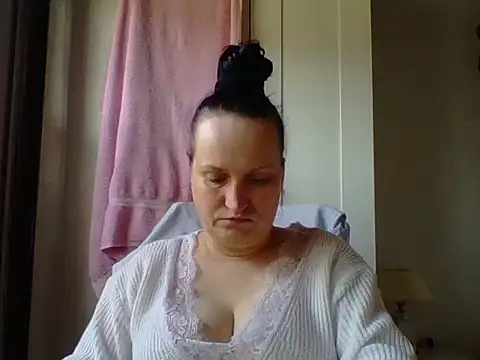  squirty cum lady  online show from 9, 3, 2025