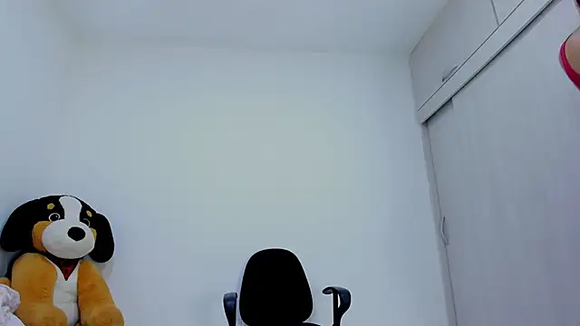 Amelia Debora Antonella online show from 28, 4, 2026