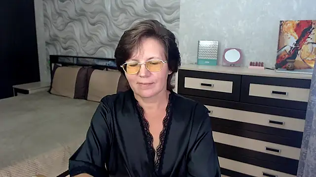 VitaCharm online show from 8, 9, 2025