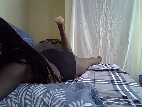 skinnysexynaughty online show from 13, 6, 2026
