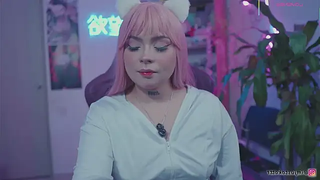 sensualkattt online show from 12, 9, 2025