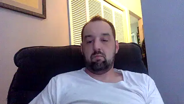 Snapshot of Kink_Master_Daddy chatting on 6, 11, 2025 Kink Master Daddy online show from 6, 11, 2025