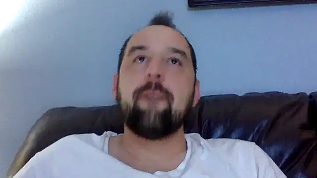 Snapshot of Kink_Master_Daddy chatting on 15, 11, 2025 Kink Master Daddy online show from 15, 11, 2025