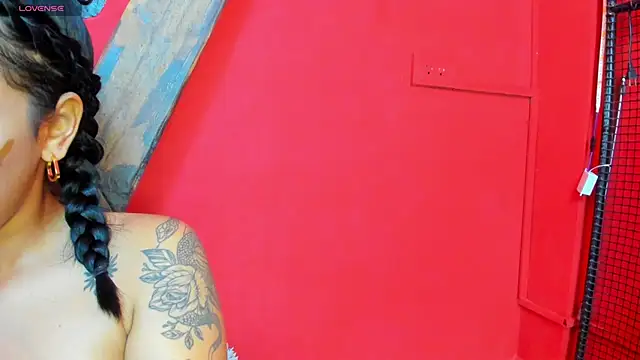 Foxy Assh  online show from 19, 4, 2026