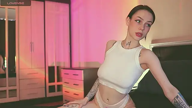 Snapshot of Polusladkoye chatting on 4, 3, 2025 Polusladkoye online show from 4, 3, 2025