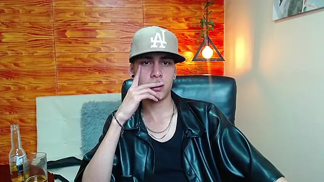 Bastiaan 28 online show from 24, 12, 2024