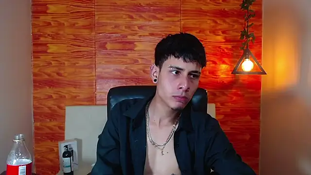 Bastiaan 28 online show from 14, 3, 2025